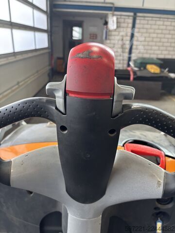 Electric Pallet Trucks Still EXU 18