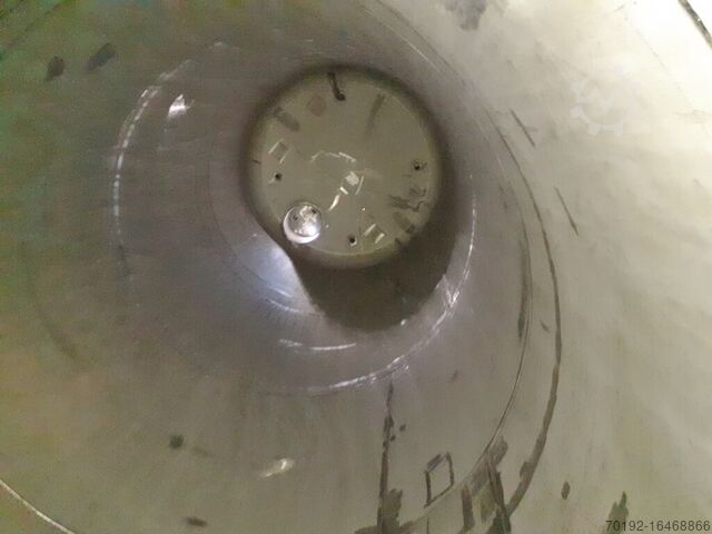 60000 Liter heiz-/kühlbarer Druckbehälter aus V2A