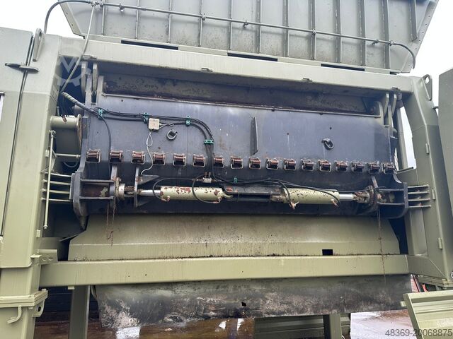 Shredder KOMPTECH TERMINATOR 5000 E