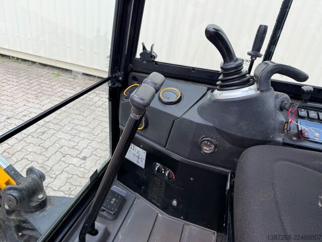 Minibagger JCB 15C-1 / 825 H /  3 x Löffel / Kabine