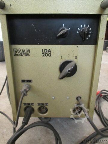 MIG-MAG Schutzgas-Schweißgerät ESAB LDA 200 + A 10