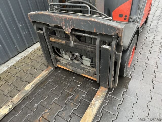 Treibgasstapler Linde H30T-02