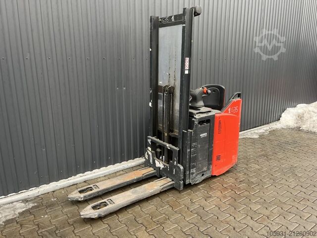 Fahrerstandstapler Linde D12SP