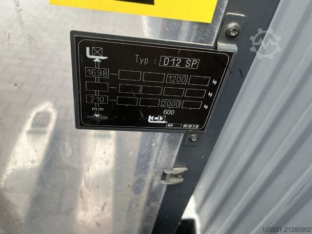 Fahrerstandstapler Linde D12SP