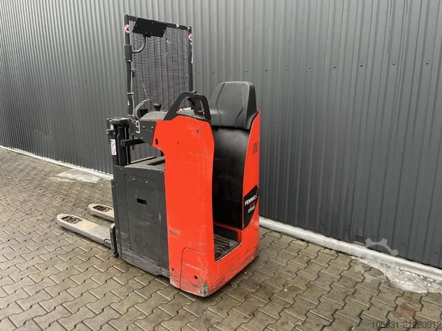 Fahrerstandstapler Linde D12S