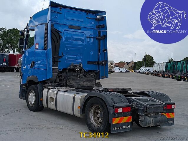 Standard-SZM Renault T 520