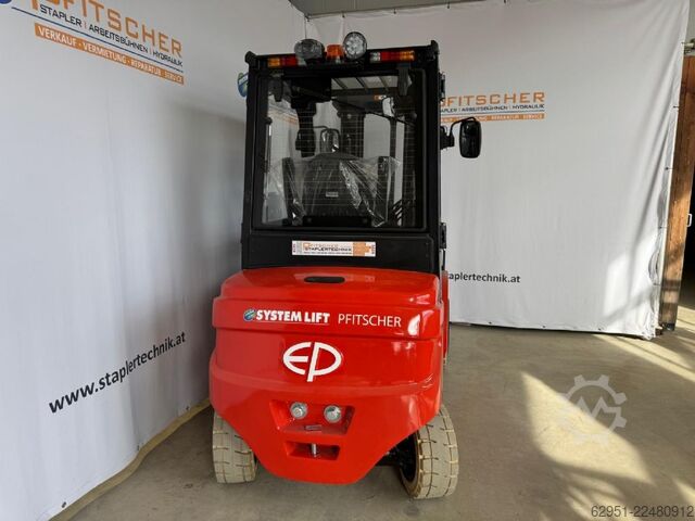 Electric 4-wheel forklift EP EFL 303