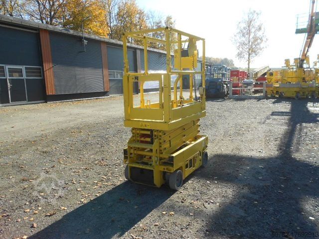 Work platform GENIE GS 1330, Leichtscherenarbeitsbühne Genie 5,9 m