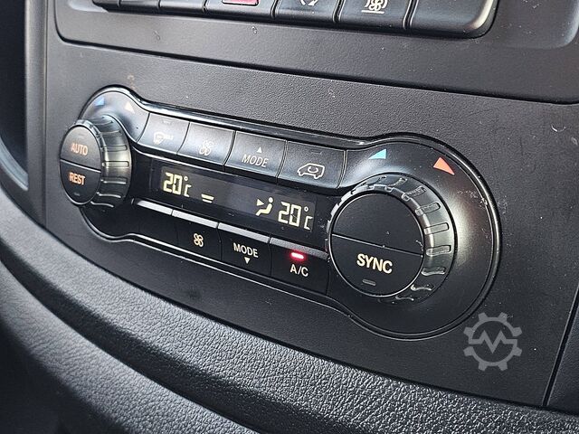 High-roof van MERCEDES-BENZ VITO 114 L2 Automaat LED Navi