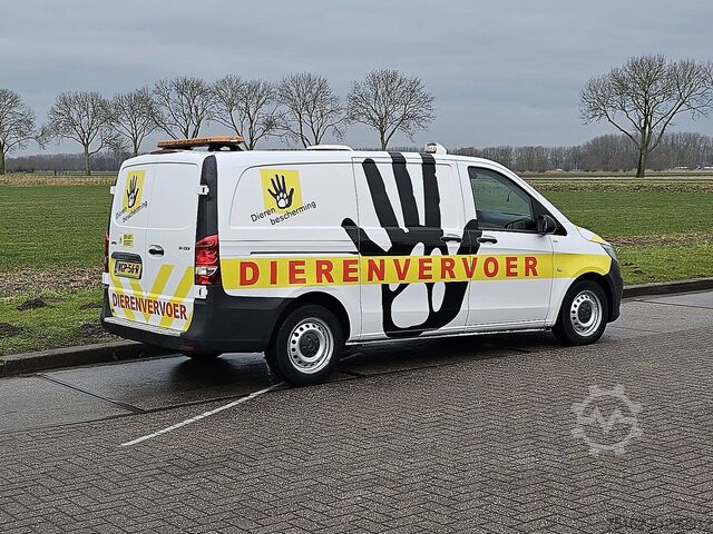 Hochdachkombi MERCEDES-BENZ VITO 111 dierenvervoer