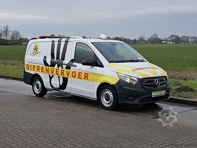 Hochdachkombi MERCEDES-BENZ VITO 111 dierenvervoer