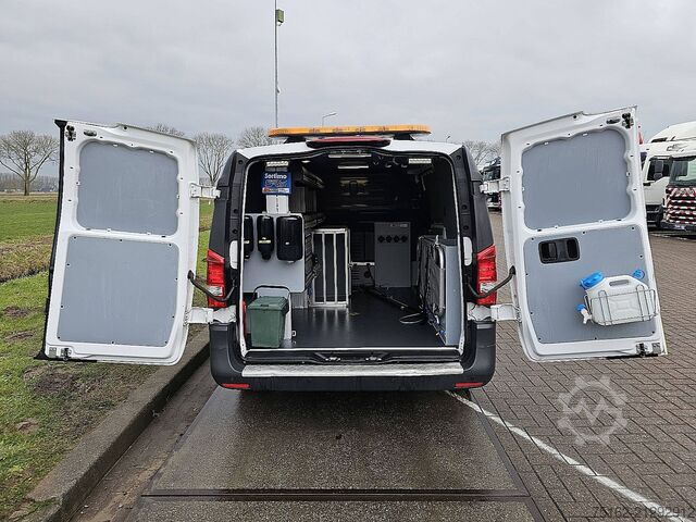 Hochdachkombi MERCEDES-BENZ VITO 111 dierenvervoer