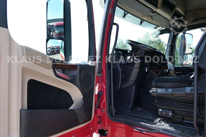 LKW mit Kofferaufbau MERCEDES-BENZ Actros 1842 Koffer Komplettzug