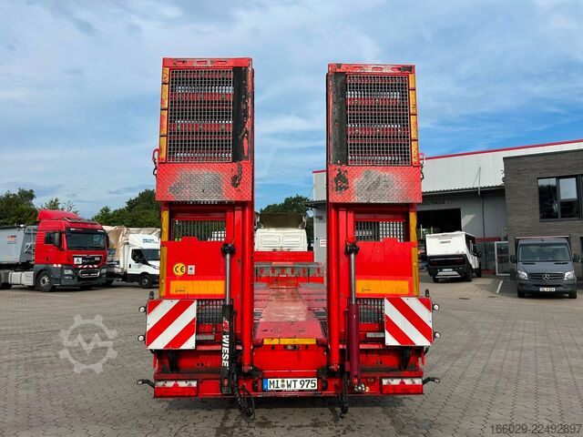 Tieflader-Sattelauflieger KÄSSBOHRER tele Tieflader mit hydr. Schwanenhals