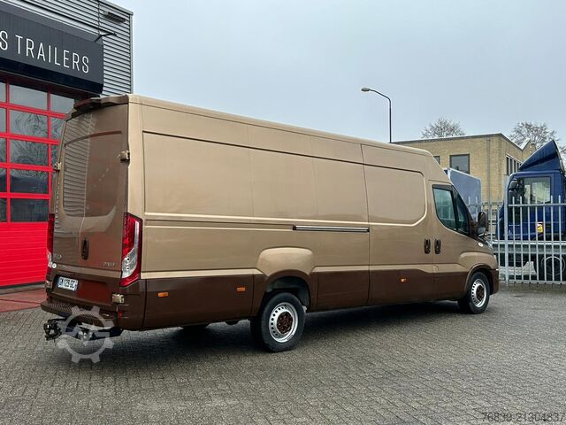 Panel van Iveco Daily 35S18