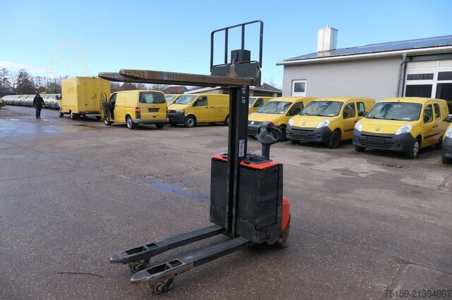 Manual stacker bt SWE 080L Batterie 12/2021