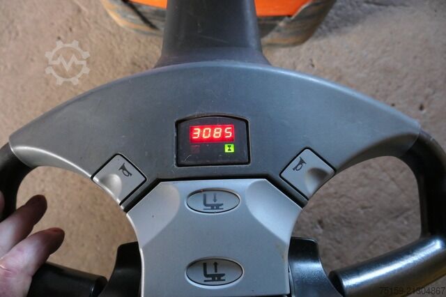 Manual stacker bt SWE 080L Batterie 12/2021