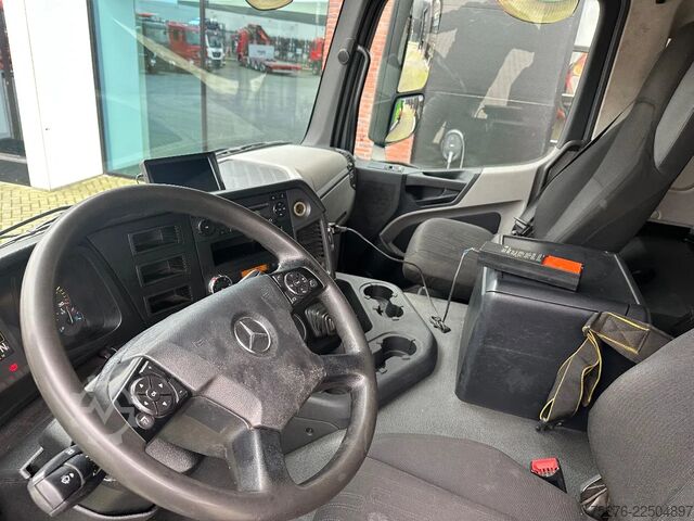 Crane truck Mercedes-Benz Antos 2030 4x2 Atlas 120.2E-A 3 L Euro 6