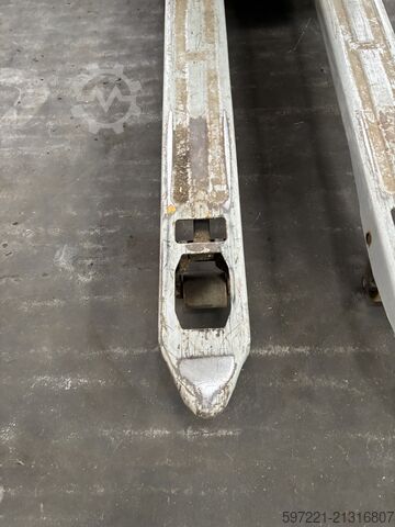 Electric Pallet Trucks Still ECH 15