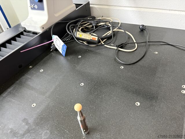 Koordinatenmessmaschine MITUTOYO CRYSTA-PLUS M 574