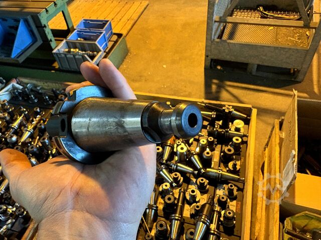 Large lot of SK 40 tool holders SK 40 Tool Holders