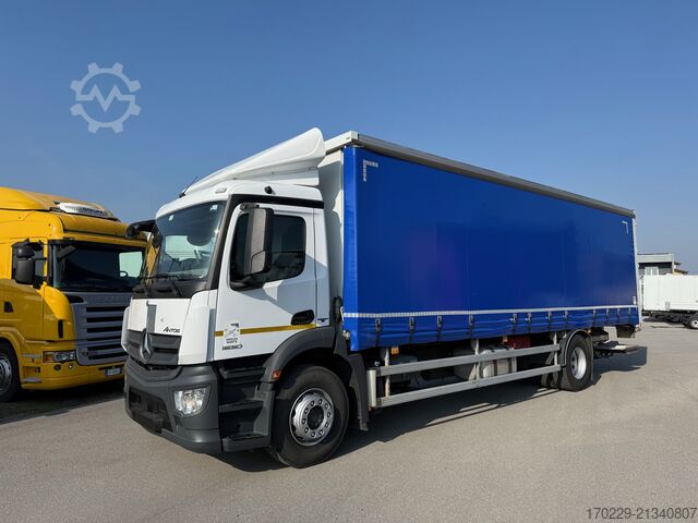 Refrigerated truck Mercedes-Benz Antos 1830