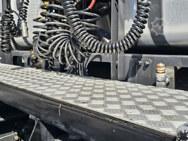 Scania S770 8x4/4 / 180.000 KG / HYDRAULIC Scania S770 8x4/4 / 180.000 KG / HYDRAULIC