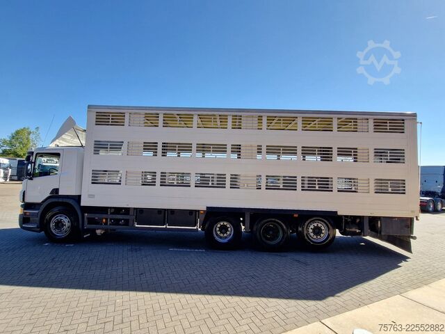 Viehtransport Scania P400 8x4*4 - 2/3 deck livestock Guiton 29.78M2 ...