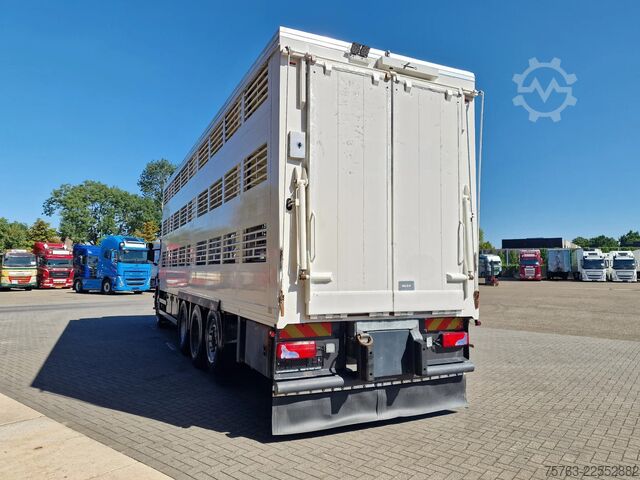 Viehtransport Scania P400 8x4*4 - 2/3 deck livestock Guiton 29.78M2 ...