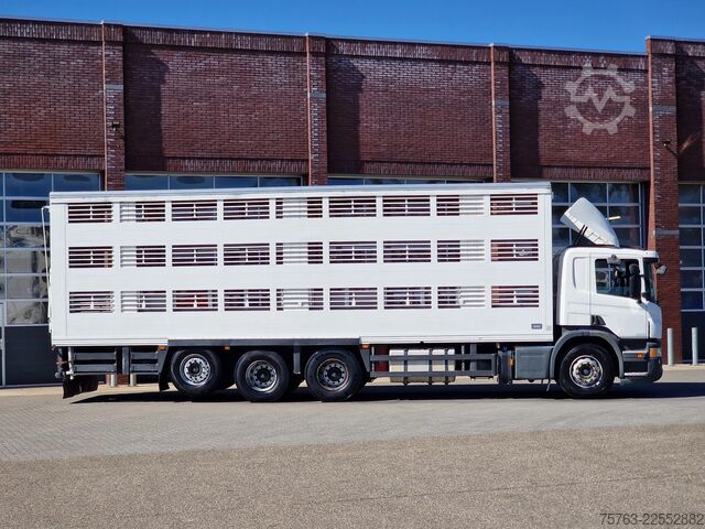 Viehtransport Scania P400 8x4*4 - 2/3 deck livestock Guiton 29.78M2 ...