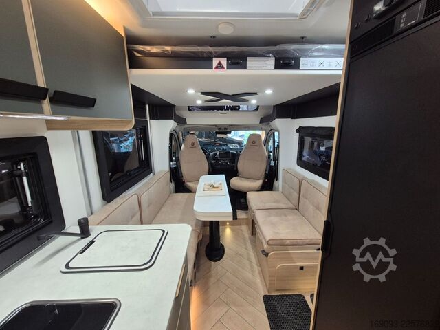 Teilintegriertes Wohnmobil CHAUSSON X640 Exclusive Line *MJ27*Lithium*Drive*Arctic