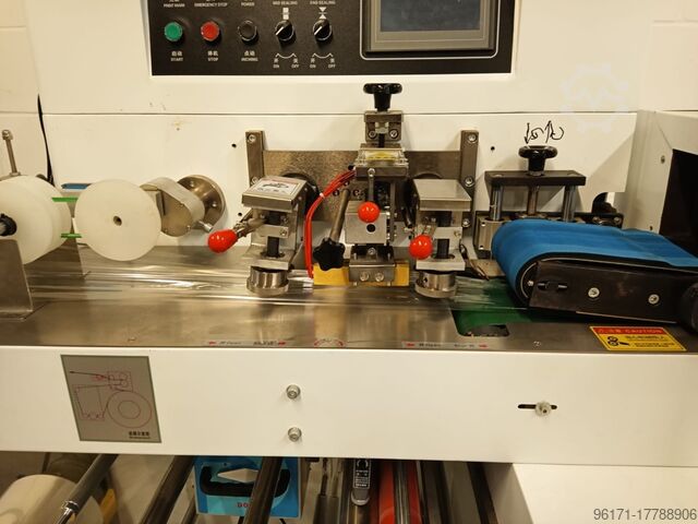 Flow wrapping machine 2 Flowpack 2