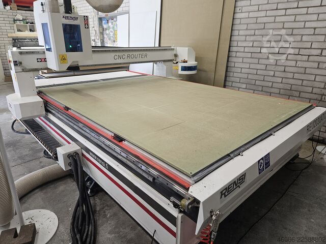 3 axes CNC router ATC REU 2030