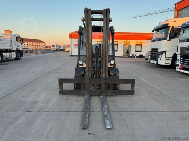 Front loader forklift LINDE H 50 * TRIPLEX * GAS * 5.600 h *