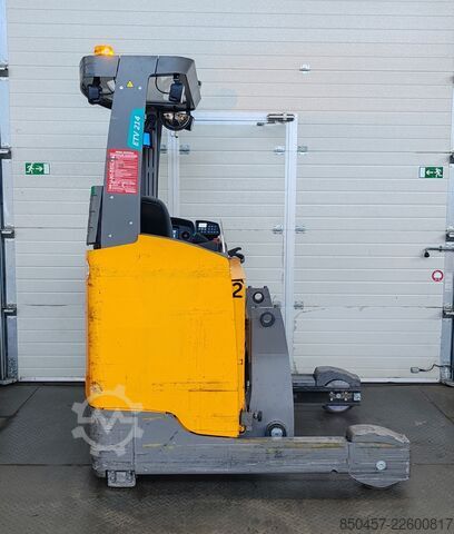 Schubmaststapler Jungheinrich ETV 214