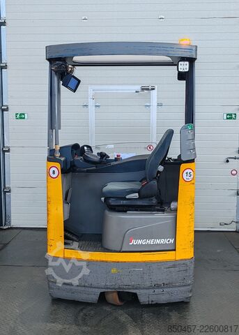 Schubmaststapler Jungheinrich ETV 214