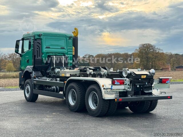 Abrollkipper MAN TGS 33.480 6x6 BL HYVA 26-55-S AK *NEU*
