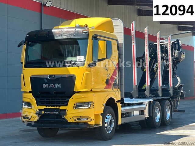 Holztransporter LKW MAN TGX 33.580 6x4 BL PAVIC Holz & TAJFUN 130ZK