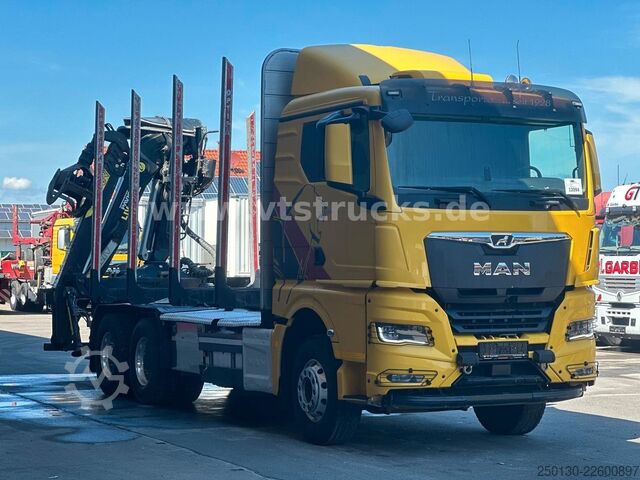 Holztransporter LKW MAN TGX 33.580 6x4 BL PAVIC Holz & TAJFUN 130ZK