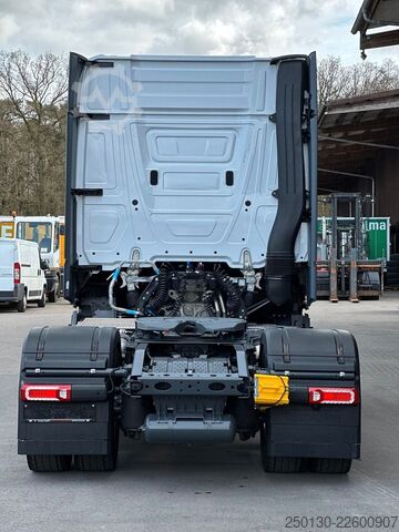 Standard SZM MERCEDES-BENZ Actros 1853 LS 4x2 BL Schubbodenhydraulik