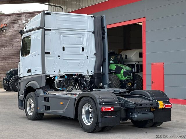 Standard SZM MERCEDES-BENZ Actros 1853 LS 4x2 BL Schubbodenhydraulik