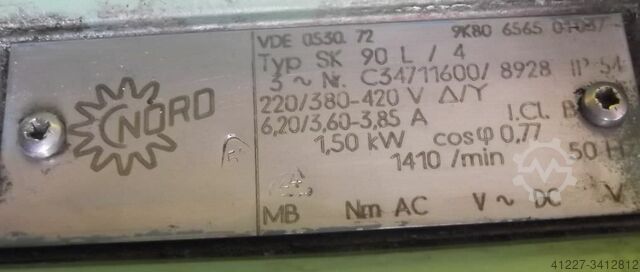 Getriebemotor 1,5 kW 120 U/min Nord SK1282A-90 L/4