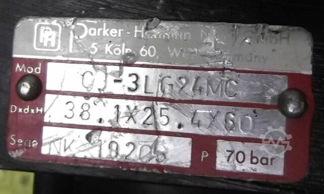 Hydraulic cylinder Parker 0J-3LG24MC