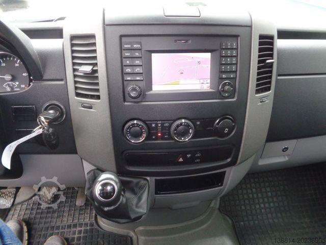High top van MERCEDES-BENZ Sprinter 316 CDI Klima 230 V AHK 3,5 To