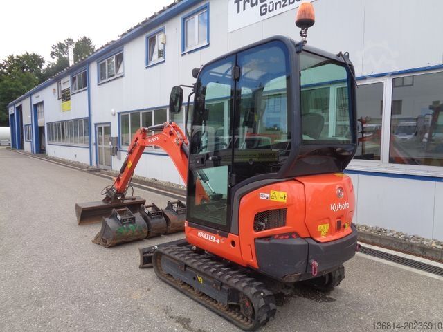 Minibagger KUBOTA KX019-4 SW + 4 x Löffel