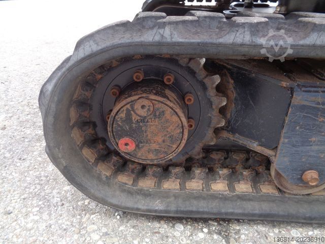 Minibagger KUBOTA KX019-4 SW + 4 x Löffel