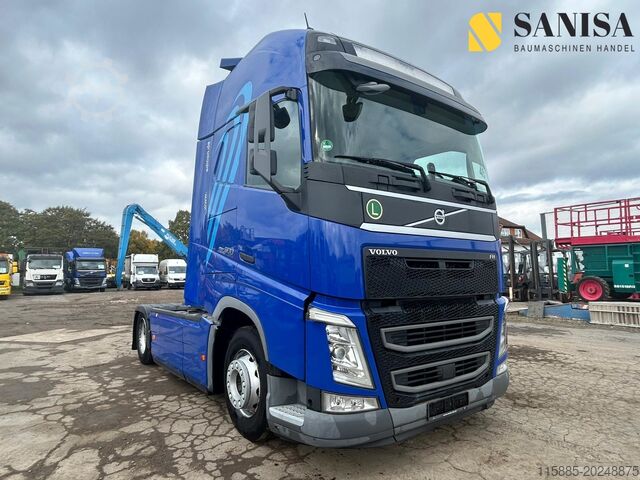 Standard SZM Volvo Globetrotter XL/Retarder/2xTank/Euro 6