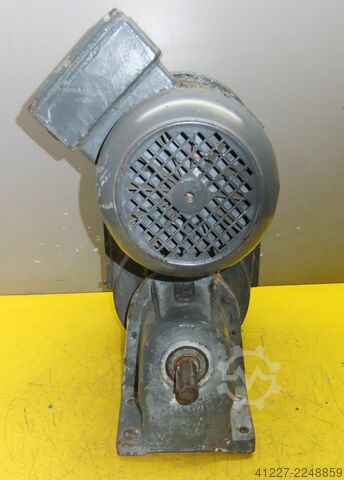 Adjustable gear motor 0.75 kW 30-210 rpm Bauer DK94V10/216