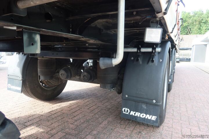 Curtain sided Krone N/A SD + kooiaap + stuur as
