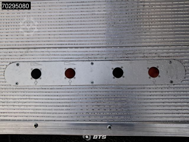 Box truck DAF XB 230 4X2 FA DC 12t - Paccar Body Koffer